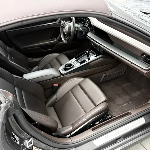 Porsche 992 Carrera 4 Cabrio-einmalige Ausstattung-Garantie Ansicht 29