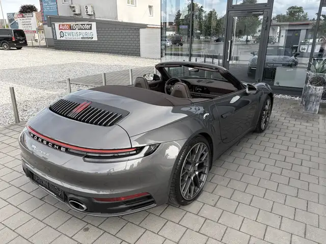 Porsche 992 Carrera 4 Cabrio-einmalige Ausstattung-Garantie Ansicht 42