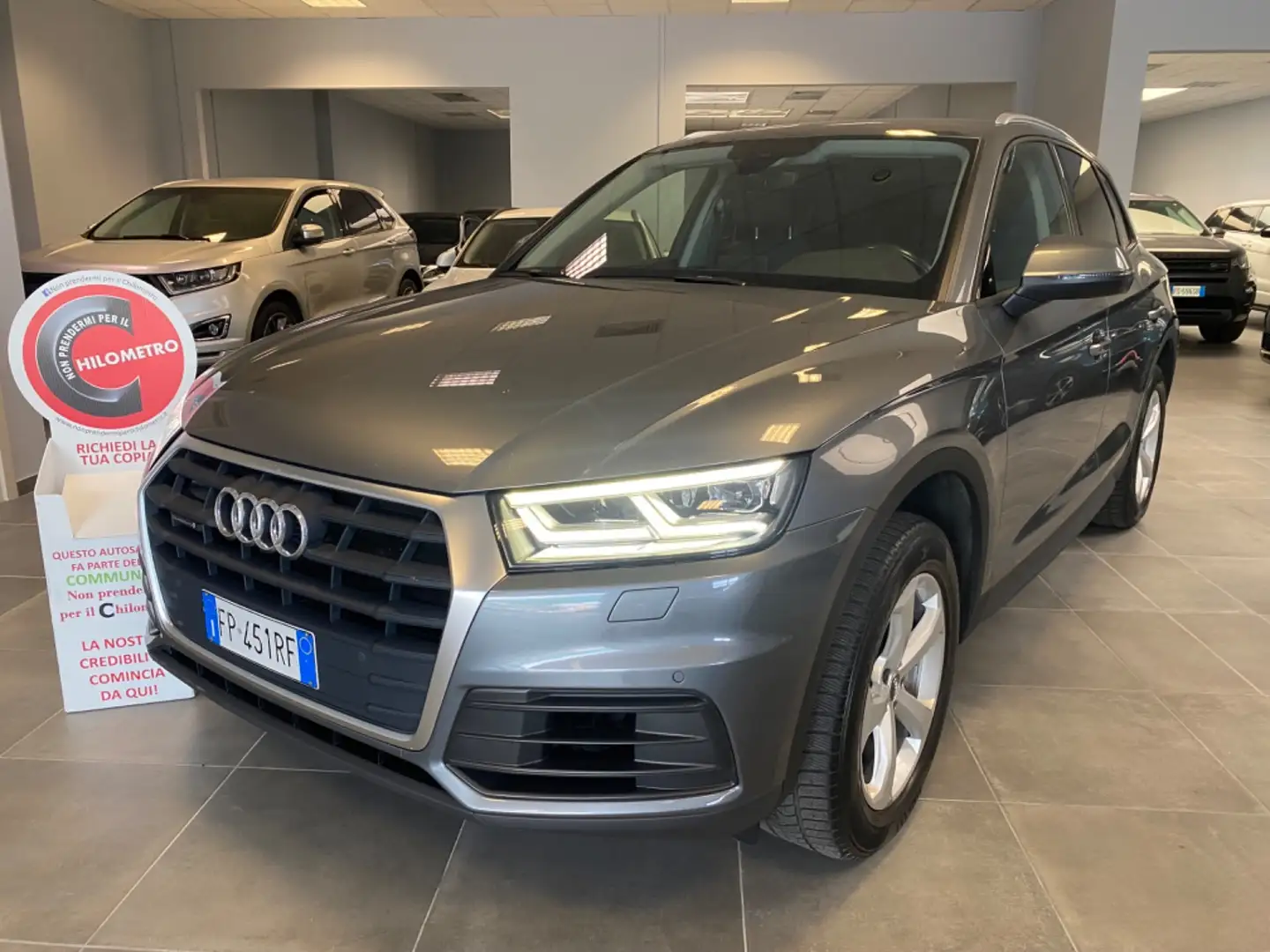 Audi Q5 2.0 TDI 190 CV quattro S tronic Business Sport Grigio - 1