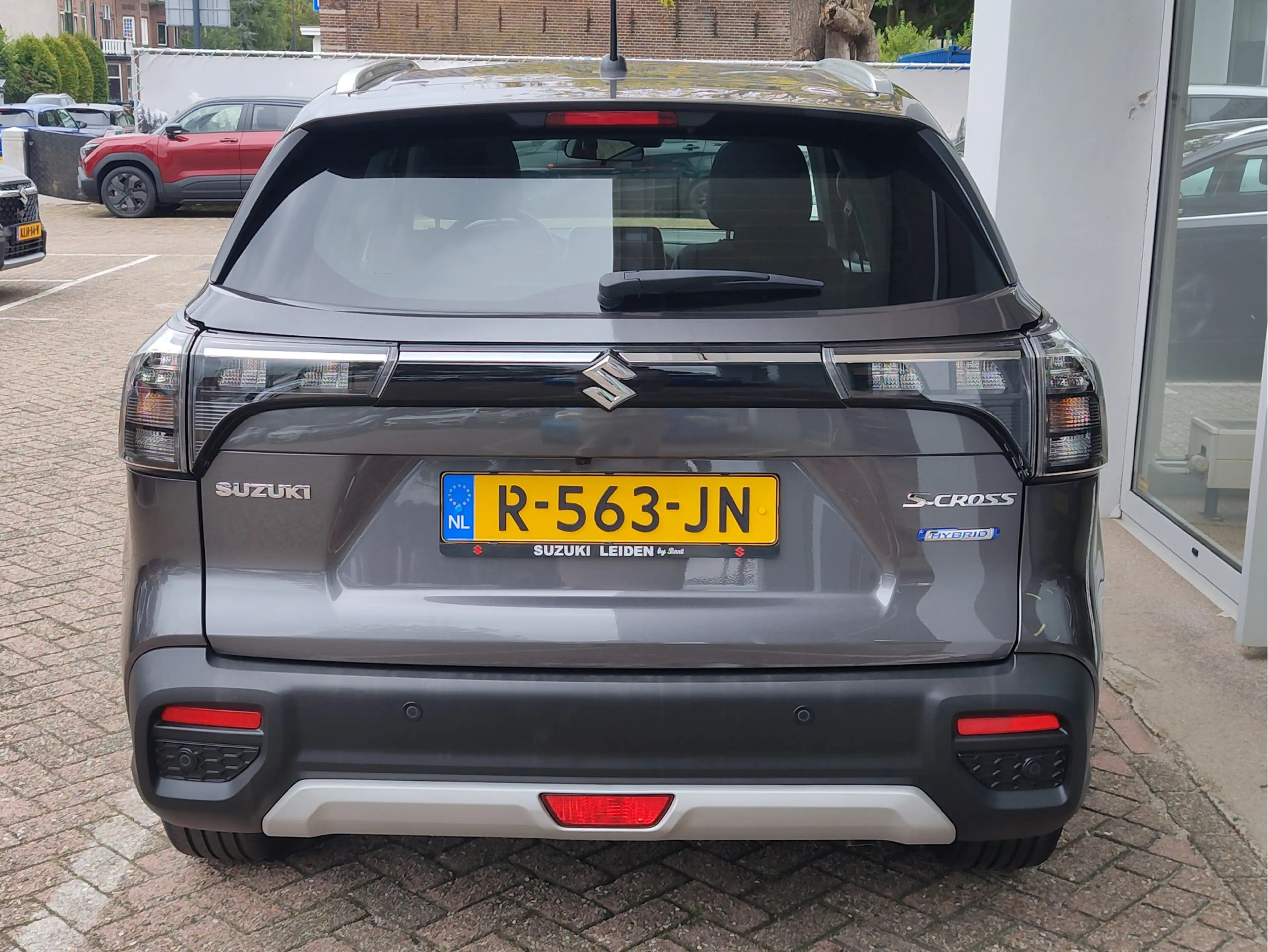 Suzuki S-Cross 1.4 BOOSTERJET STYLE SMART HYBRID AUT. Open dak | — photo 4