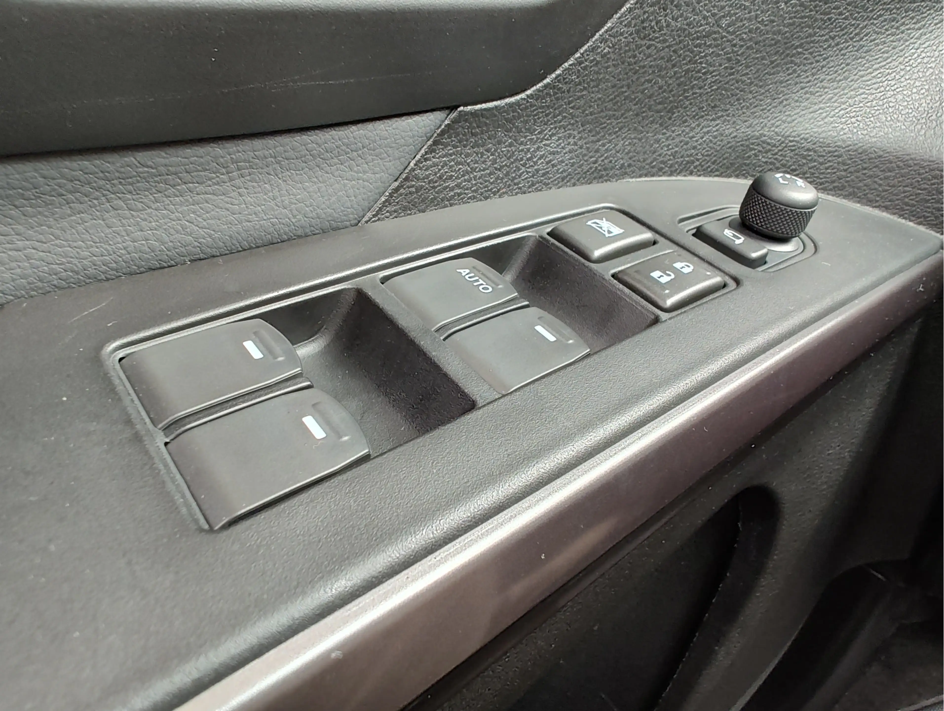 Suzuki S-Cross 1.4 BOOSTERJET STYLE SMART HYBRID AUT. Open dak | — photo 30