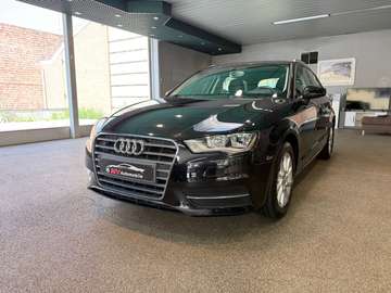 Sportback 1.6TDI * Navi * Clim auto * Jante