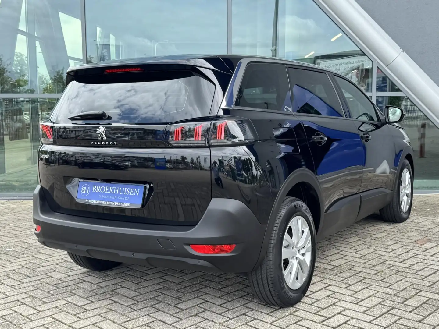 Peugeot 5008 1.2 PureTech 7 Pers. Allure Pack Business 131pk Au Zwart - 2
