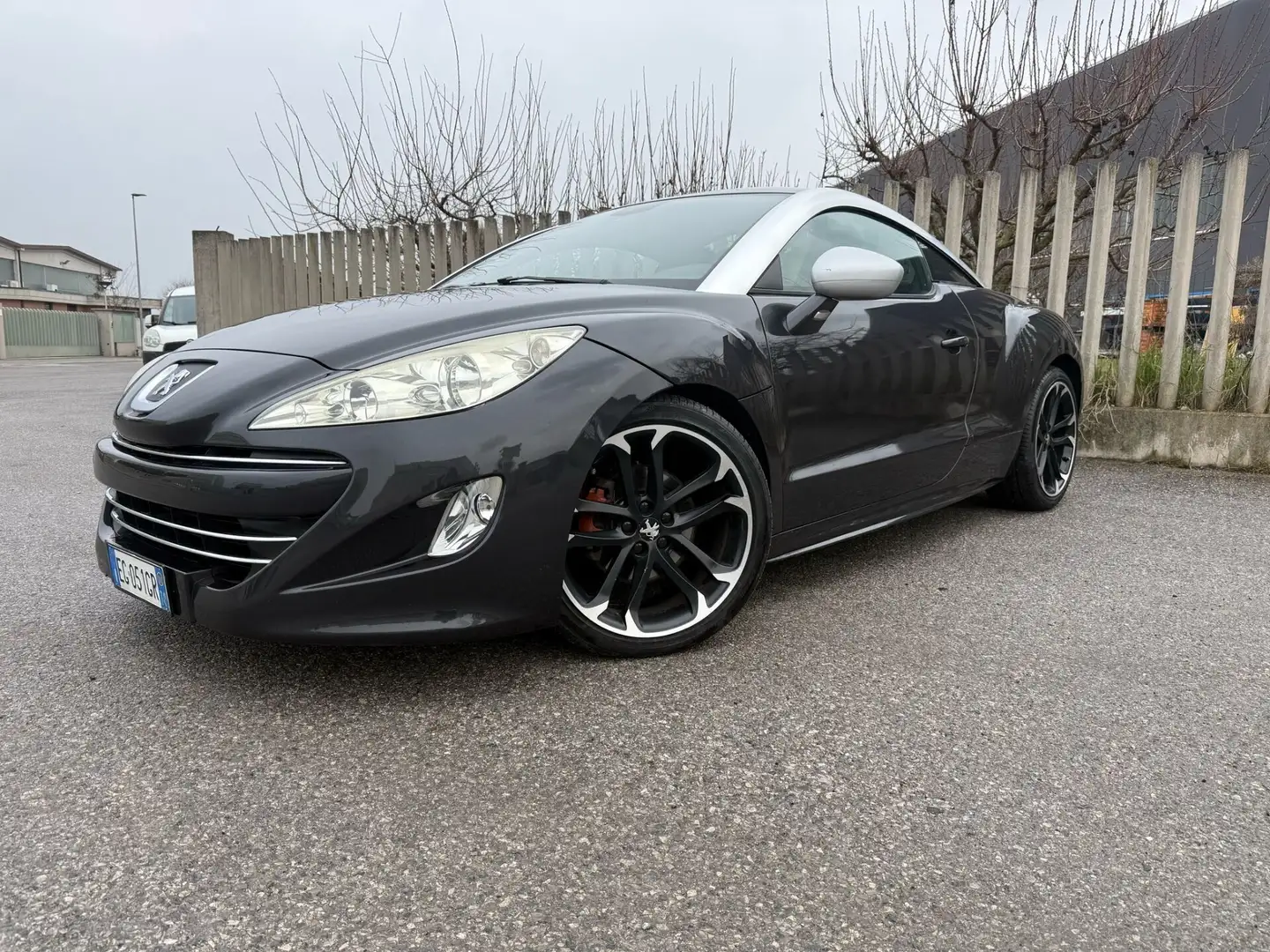 Peugeot RCZ 2.0 HDi 163CV Nero - 1