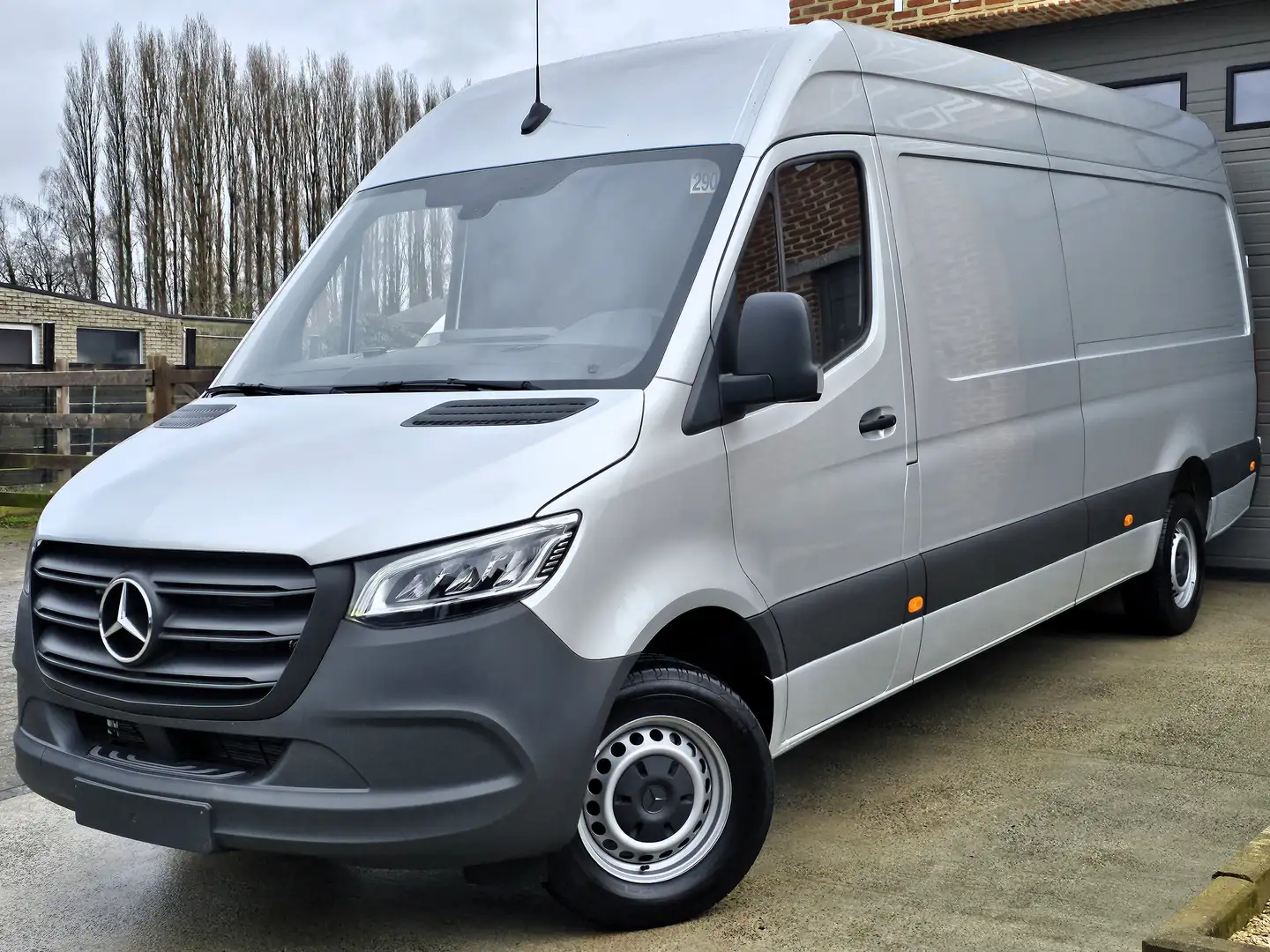 Mercedes-Benz Sprinter 317 - 45.990 EX - Automaat L3 - NIEUW 0KM 2024 Zilver - 1