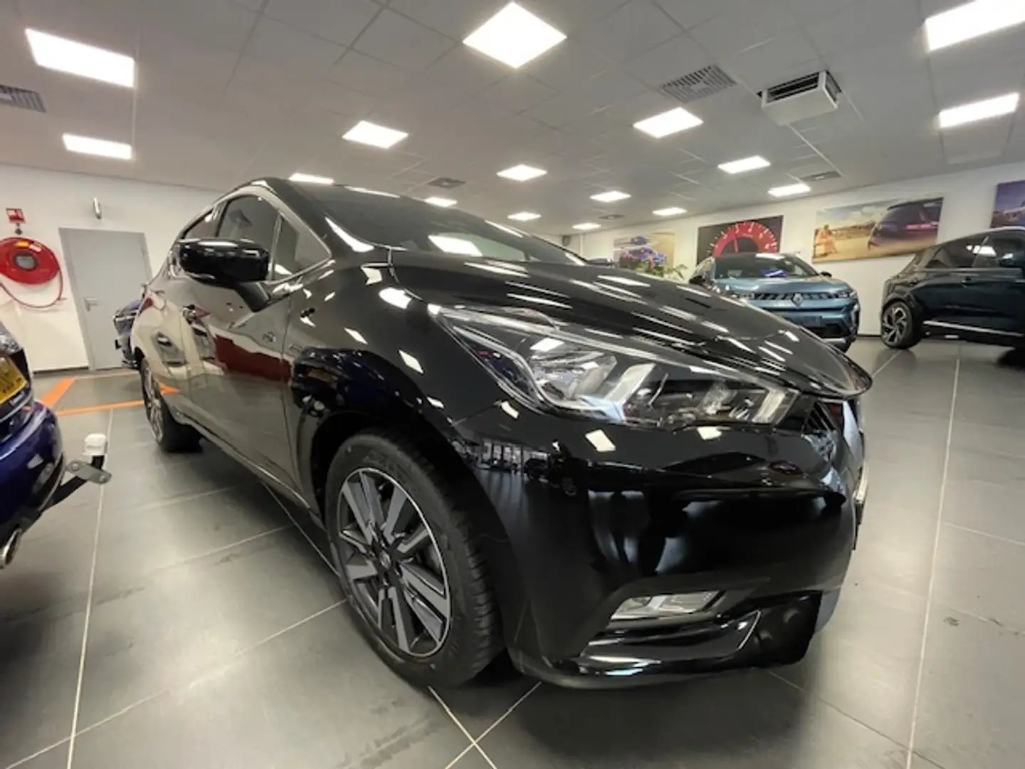 Nissan Micra 0.9 IG-T N-Connecta Negro - 2
