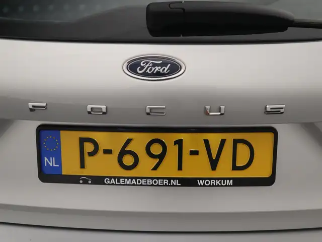 Ford Focus view 20