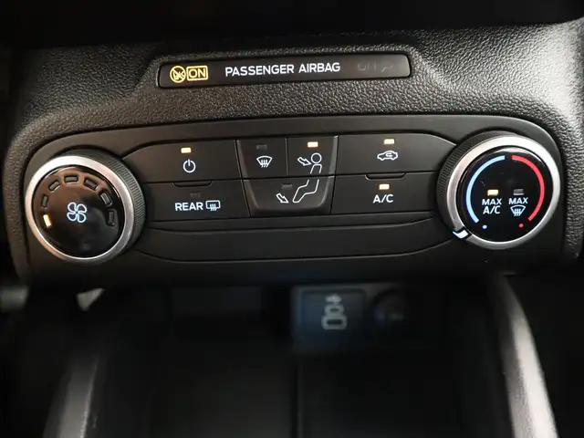 Ford Focus view 25