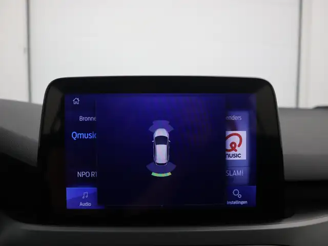 Ford Focus view 9