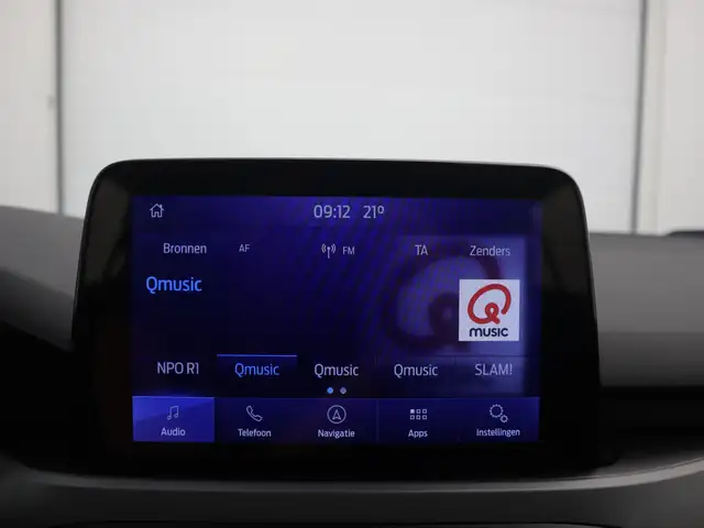 Ford Focus view 22