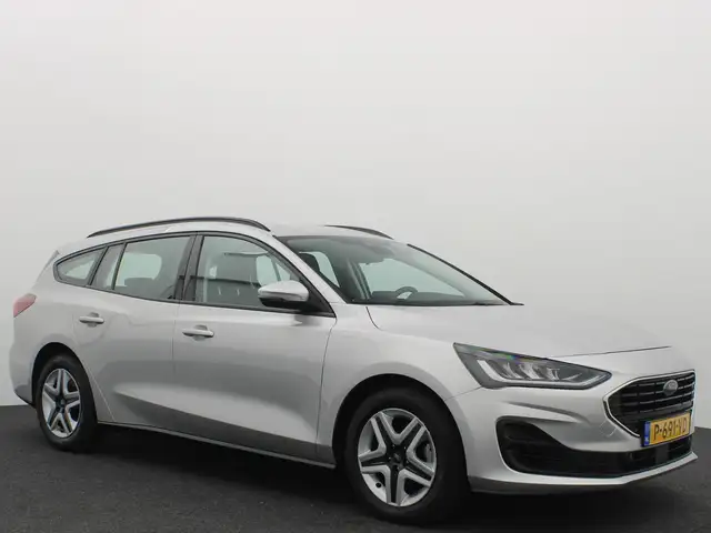 Ford Focus view 17