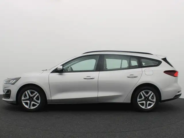 Ford Focus view 2
