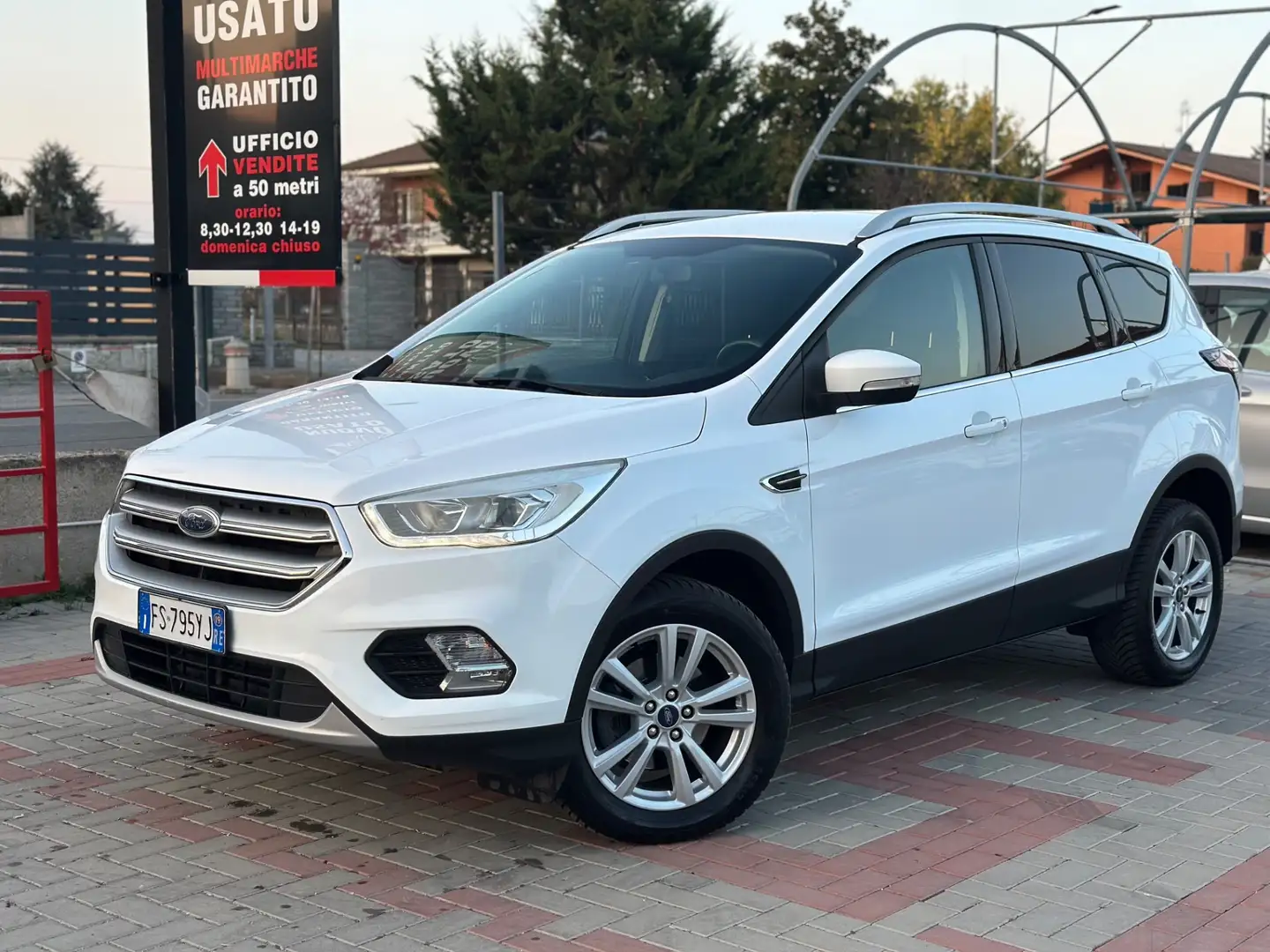 Ford Kuga Kuga 1.5 TDCI 120 CV S&S 2WD Business Wit - 2