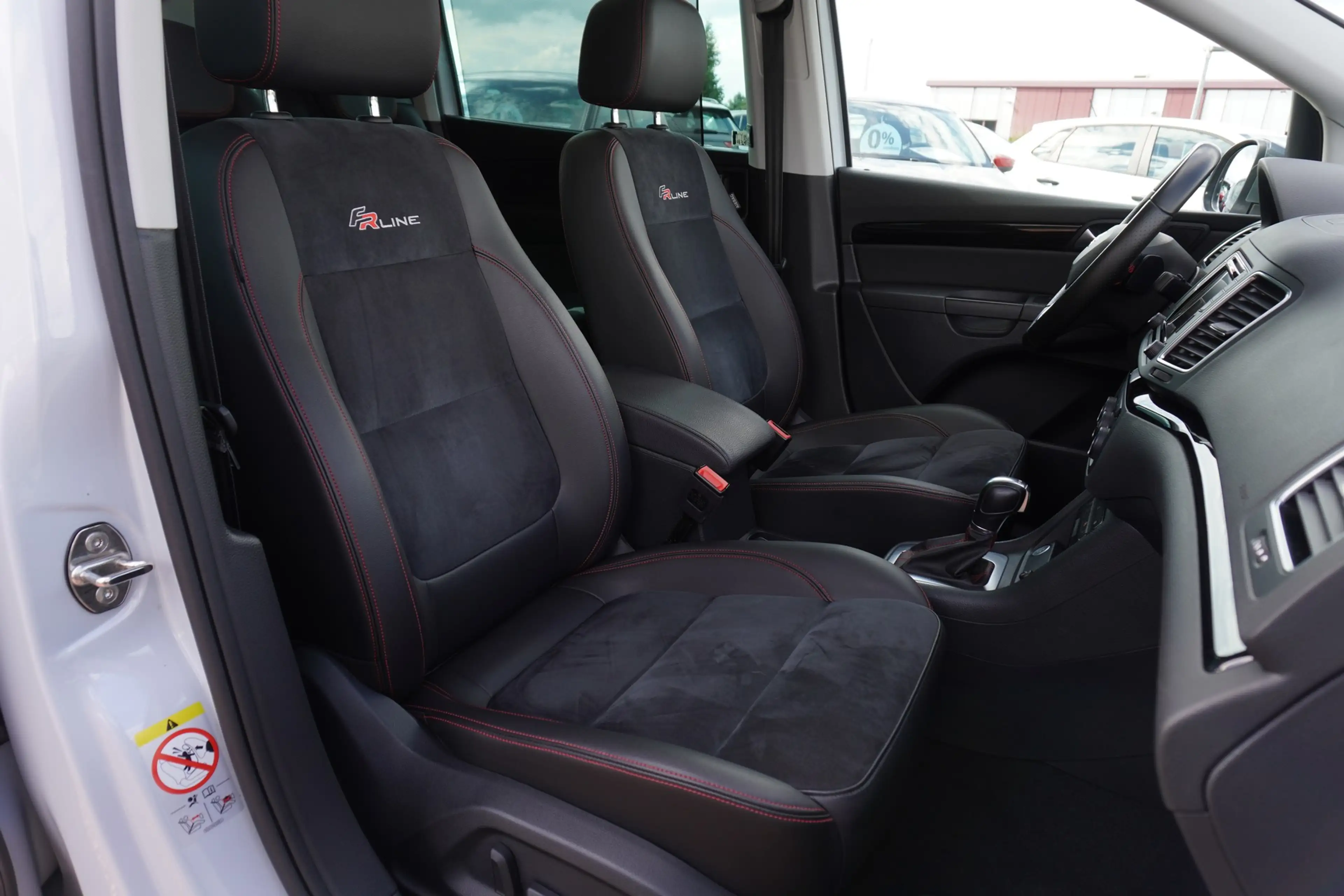 SEAT Alhambra 1.4 TSI DSG FR Bi-Xenon Navi 7-Sitzer — photo 10