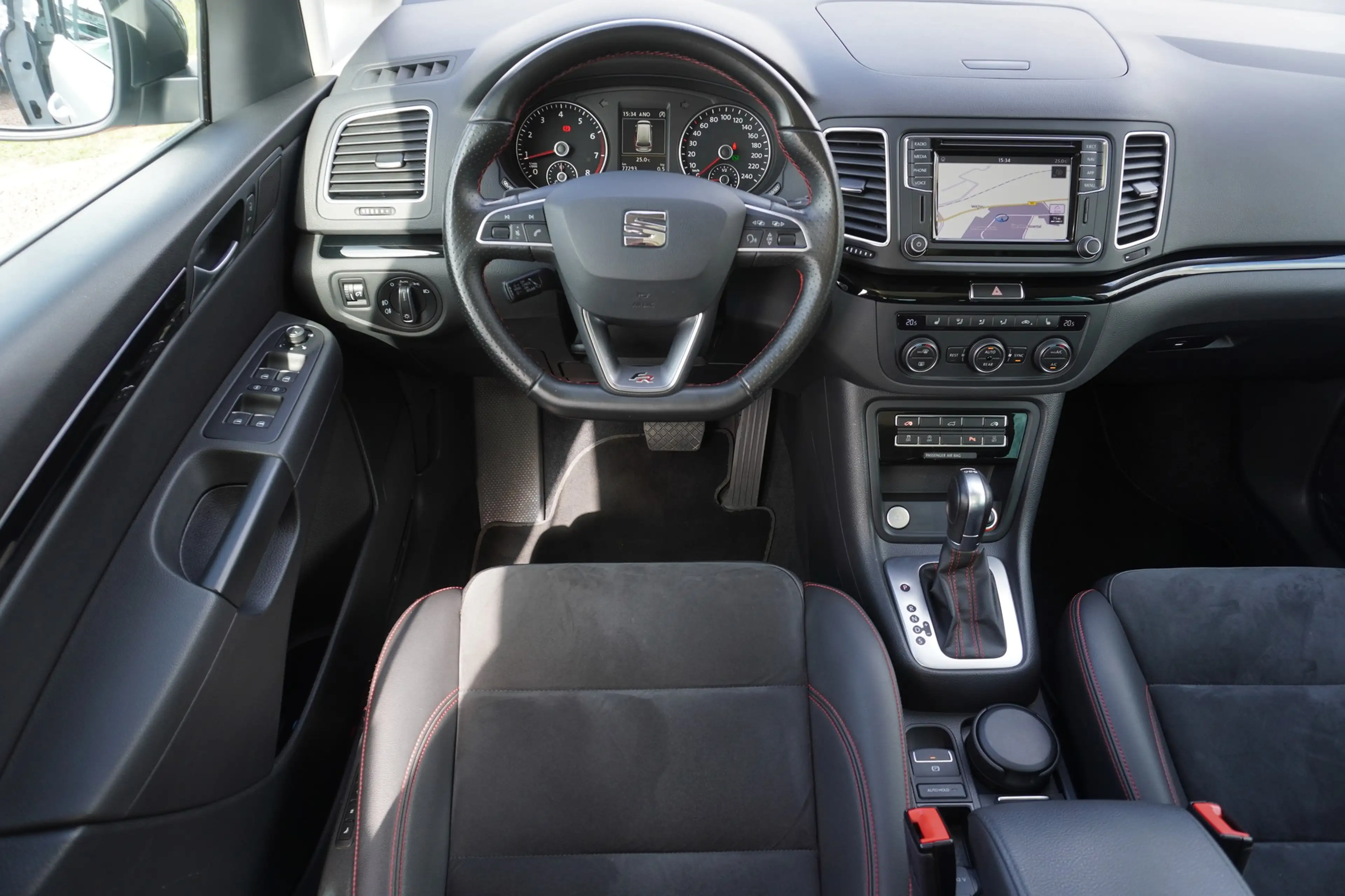 SEAT Alhambra 1.4 TSI DSG FR Bi-Xenon Navi 7-Sitzer — photo 13
