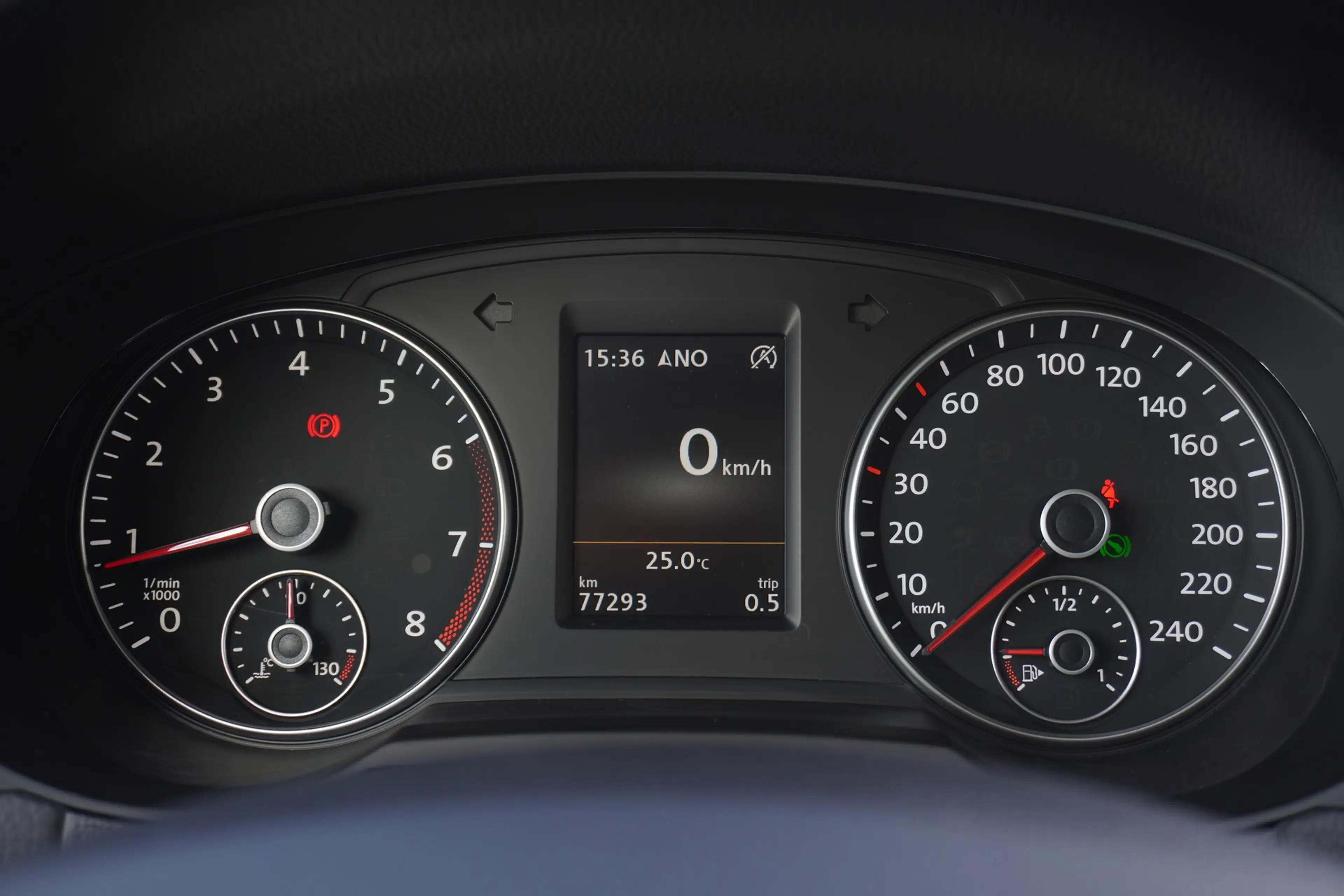 SEAT Alhambra 1.4 TSI DSG FR Bi-Xenon Navi 7-Sitzer — photo 20