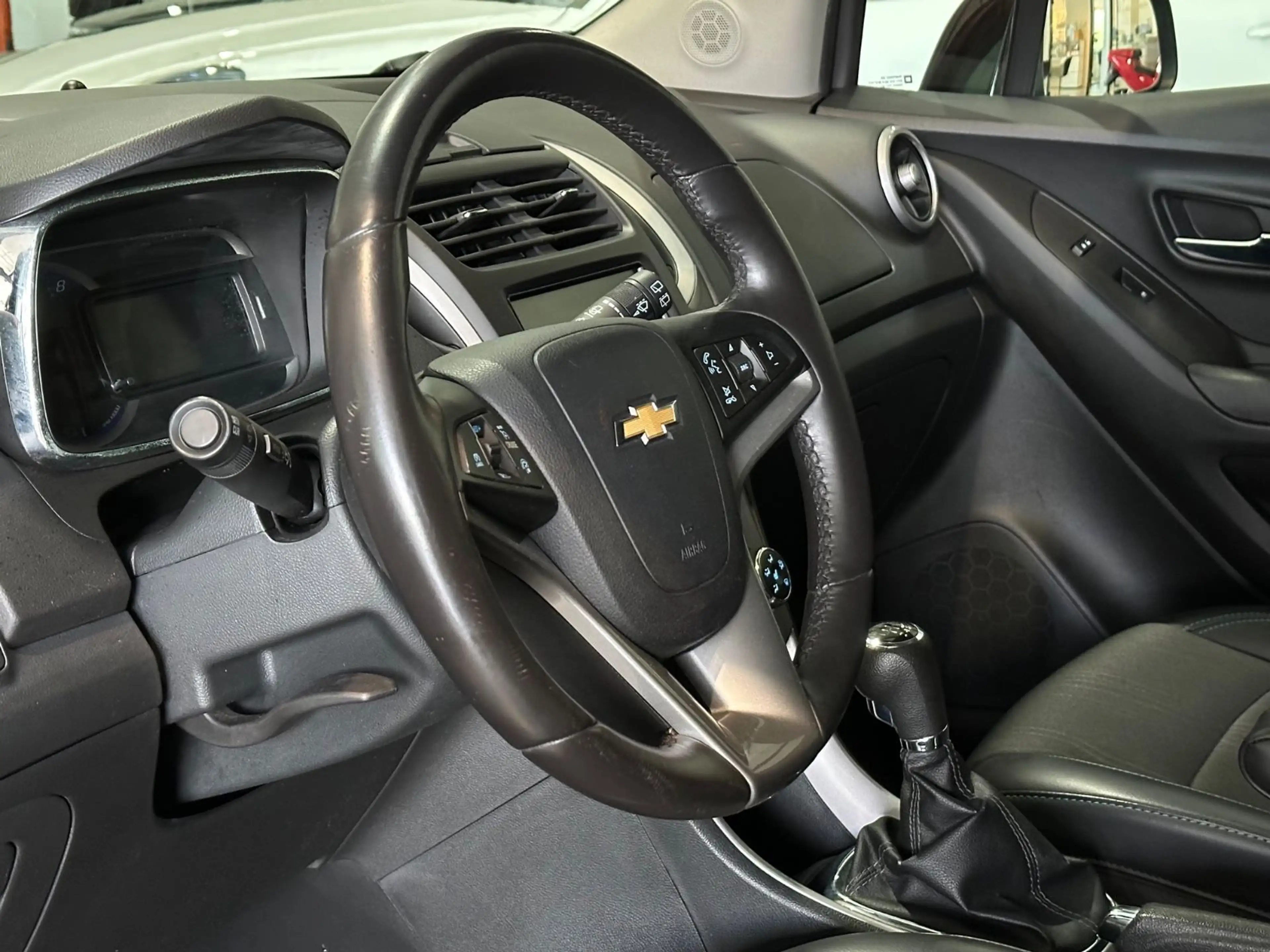Chevrolet Trax 1.4 Turbo 4x4 LT *Tempo,Blueth.,Multif.* — photo 7