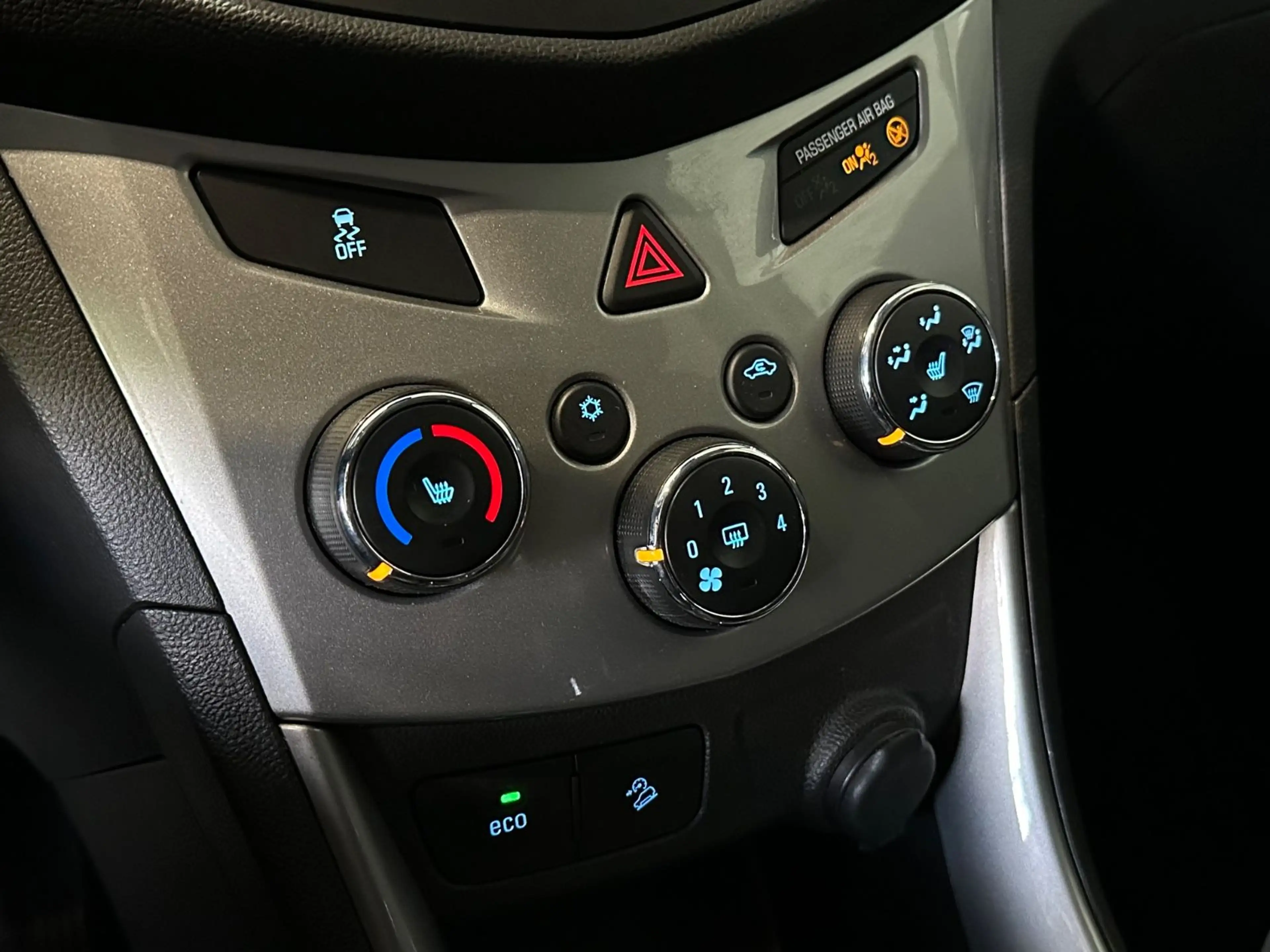 Chevrolet Trax 1.4 Turbo 4x4 LT *Tempo,Blueth.,Multif.* — photo 8