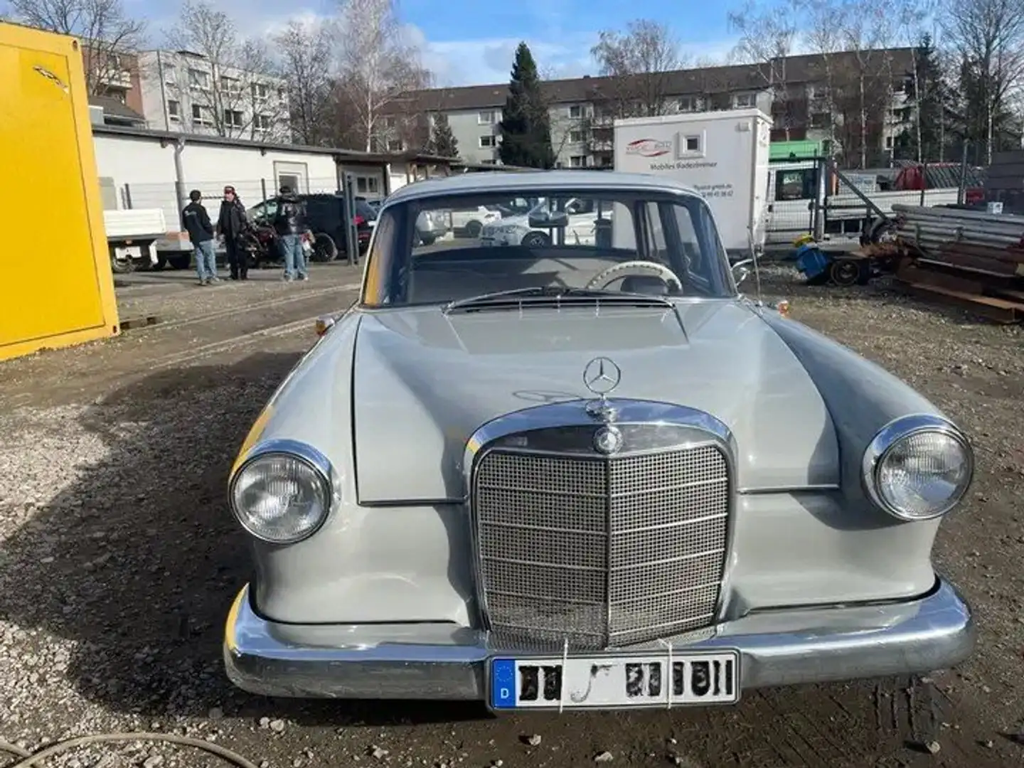 Mercedes-Benz 190 C/W110/HECKFLOSSE Oldtimer EZ1964 Gris - 2