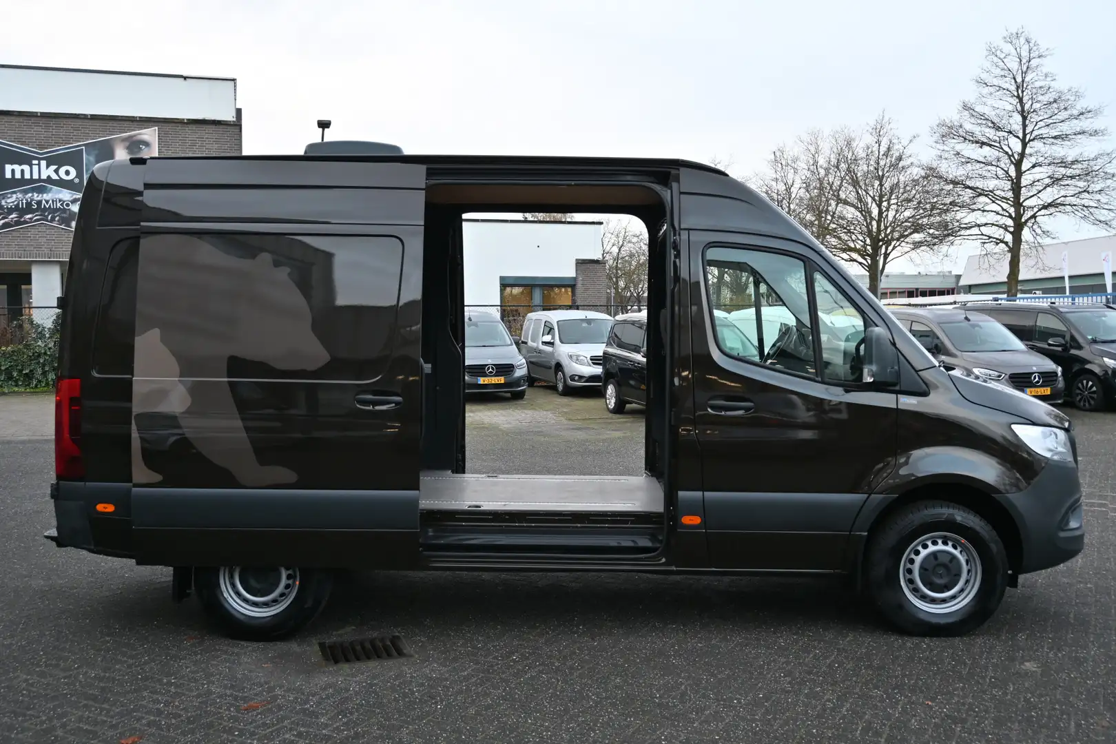Mercedes-Benz Sprinter 316 CDI L2H2 Camper basis 2 Schuifdeuren, Camera, Braun - 2