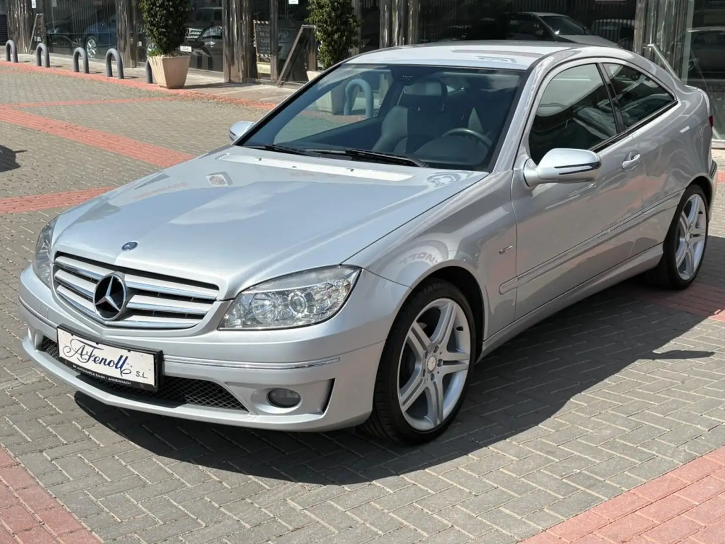 Mercedes-Benz CLC 160 BE Gris - 2