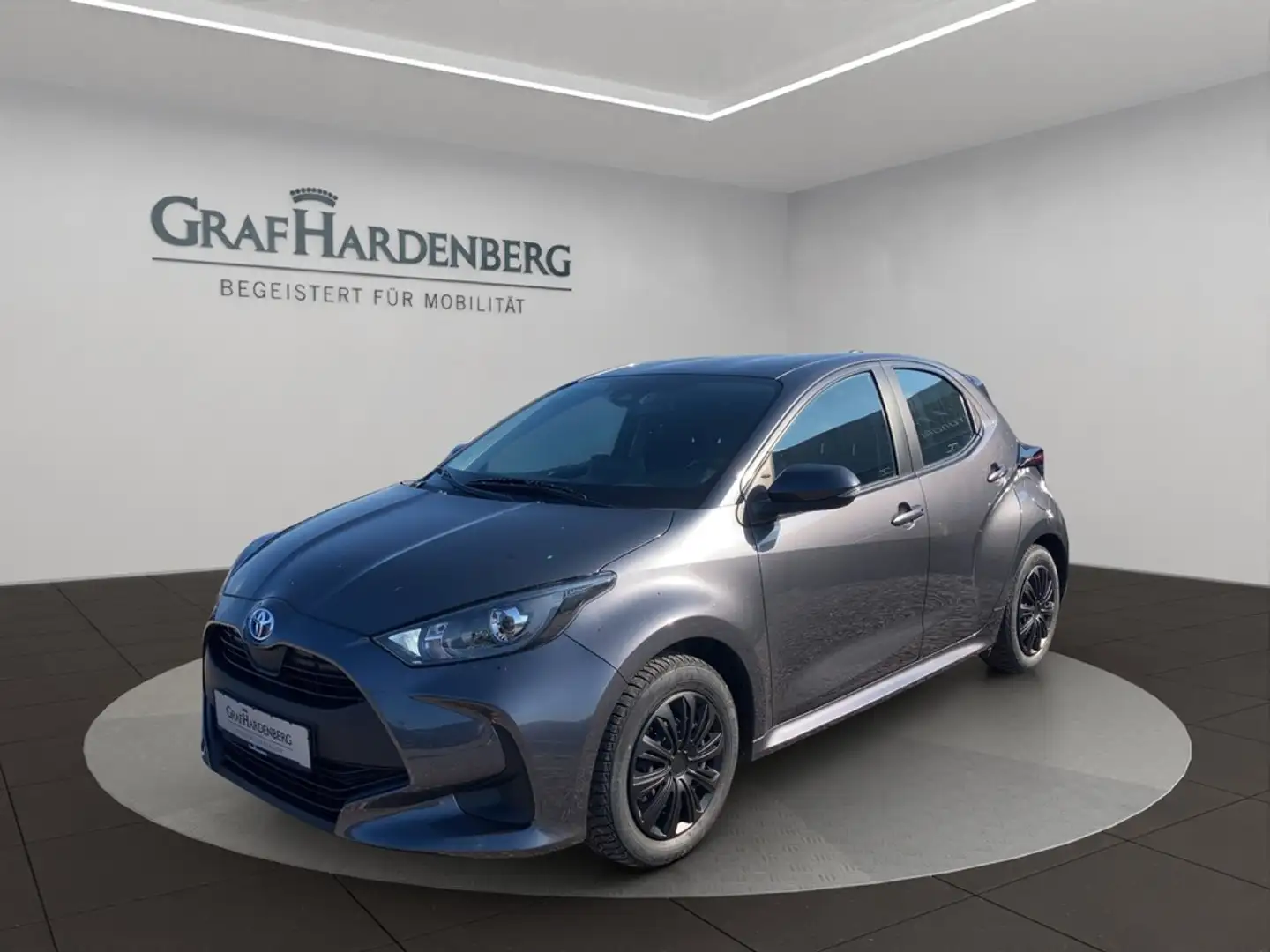 Toyota Yaris 1.5 Dual-VVT-iE A/T Hybrid Business Edition Grijs - 1