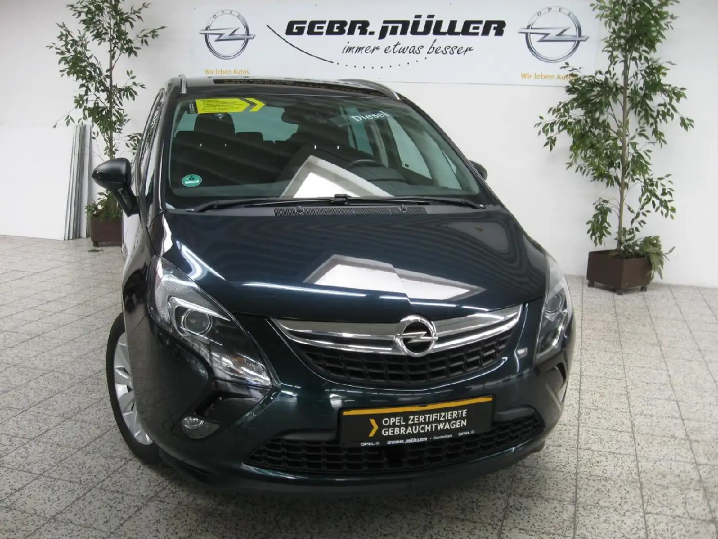 Opel Zafira Tourer Drive Зелёный - 2
