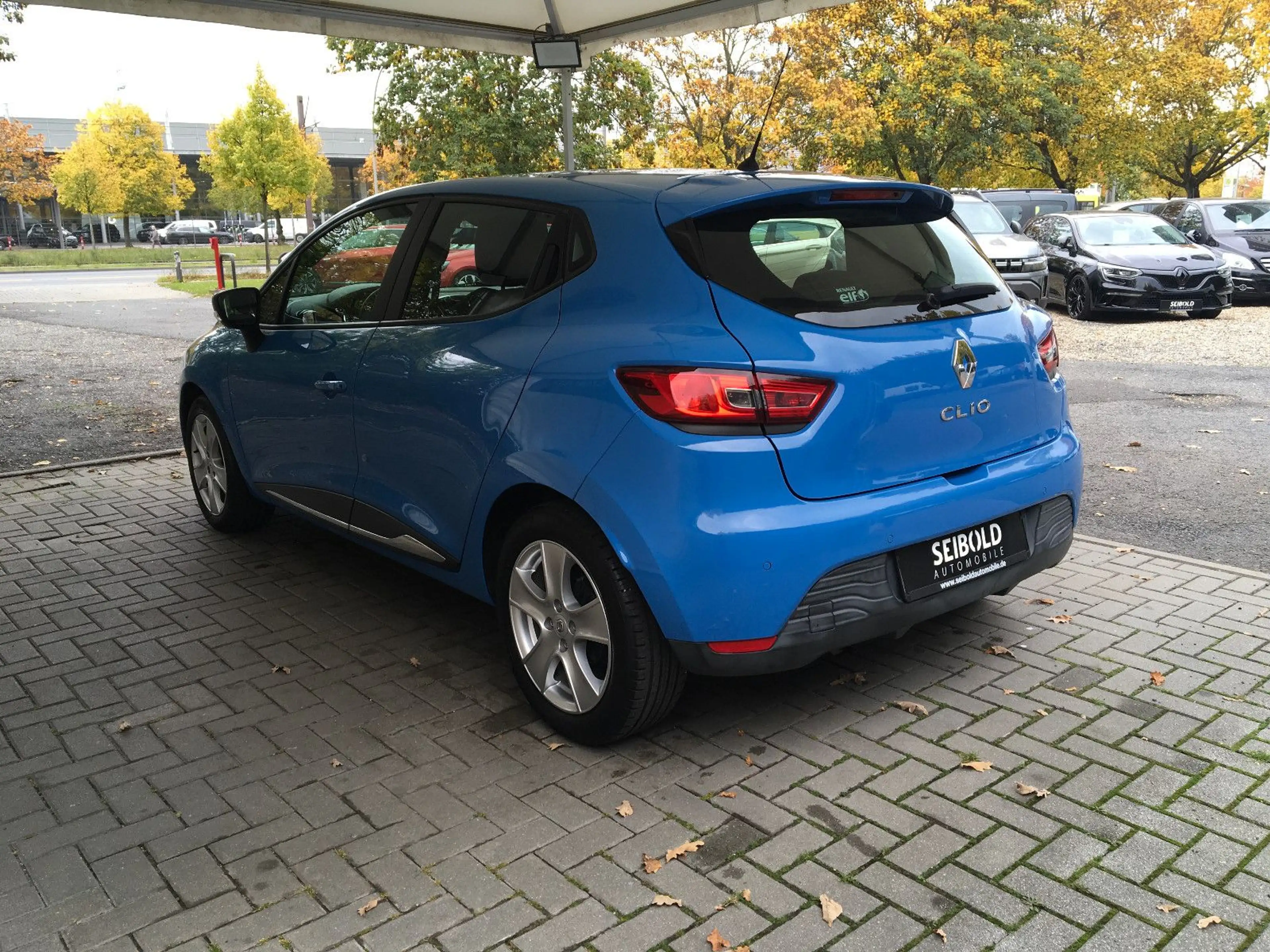Renault Clio IV 1.2TCE Dynamique/Autom/1.Hd./12Tkm/Tempo — photo 7