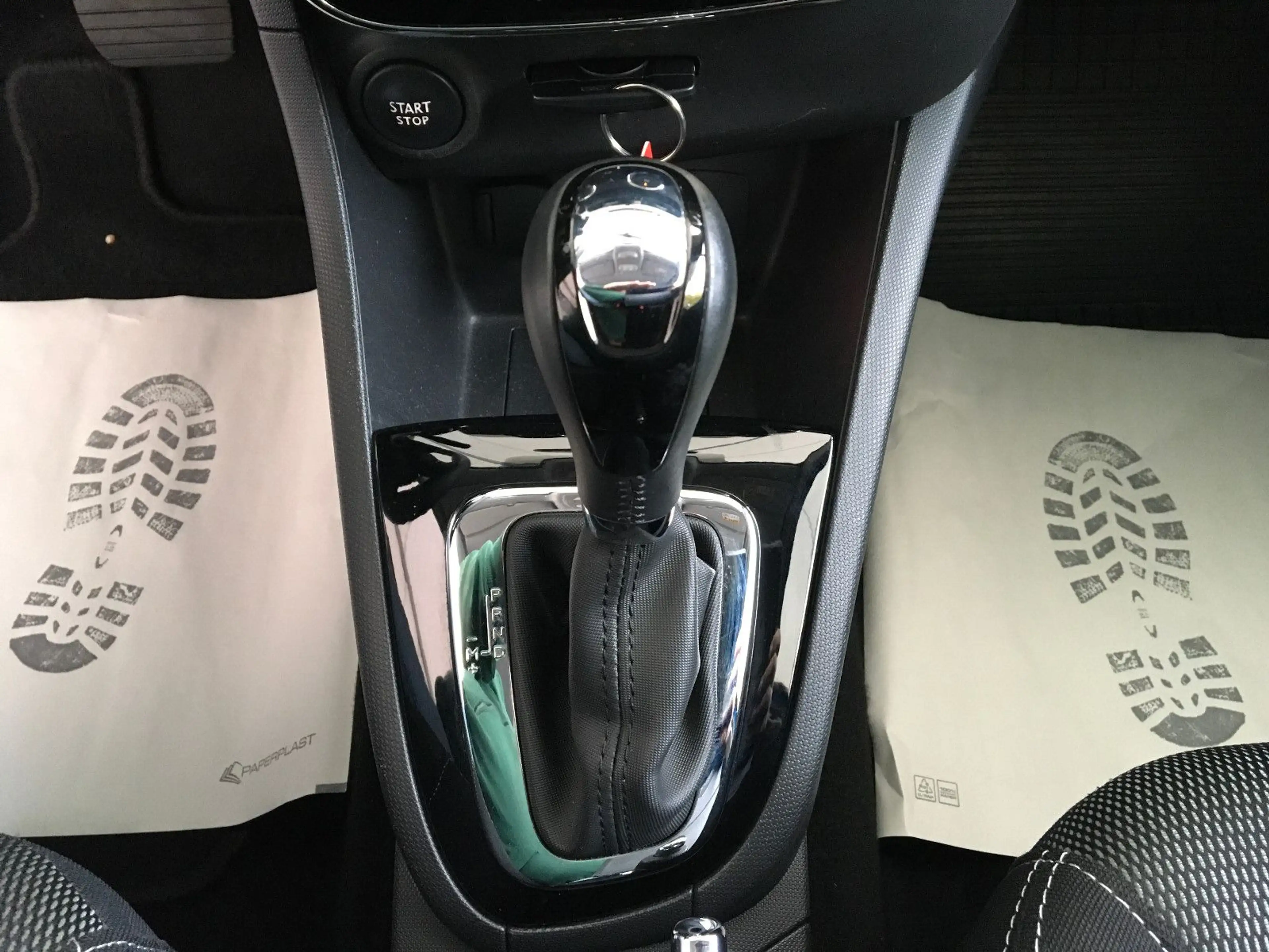Renault Clio IV 1.2TCE Dynamique/Autom/1.Hd./12Tkm/Tempo — photo 13