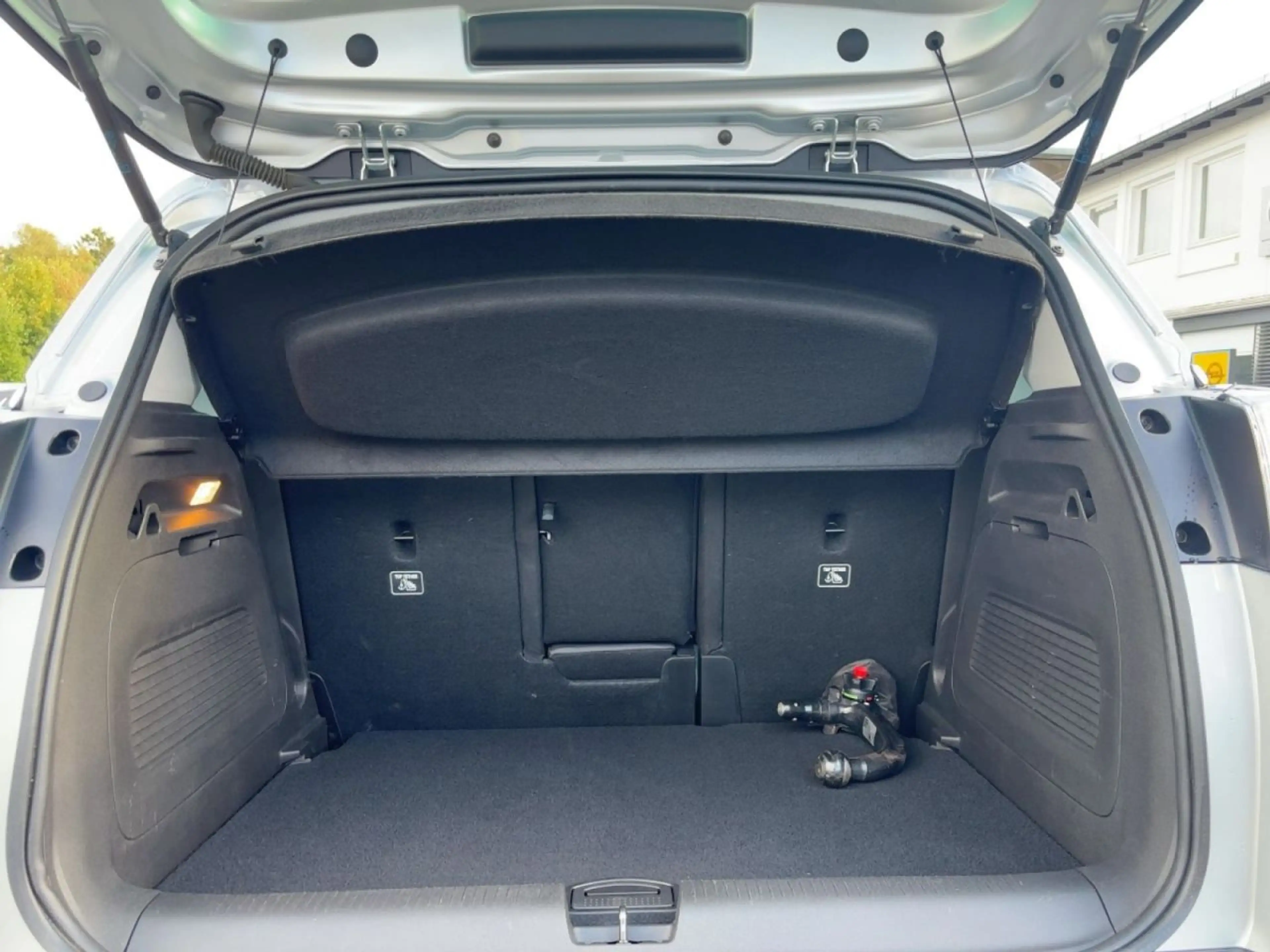 Opel Crossland Elegance Tech-Paket, AHK — photo 8