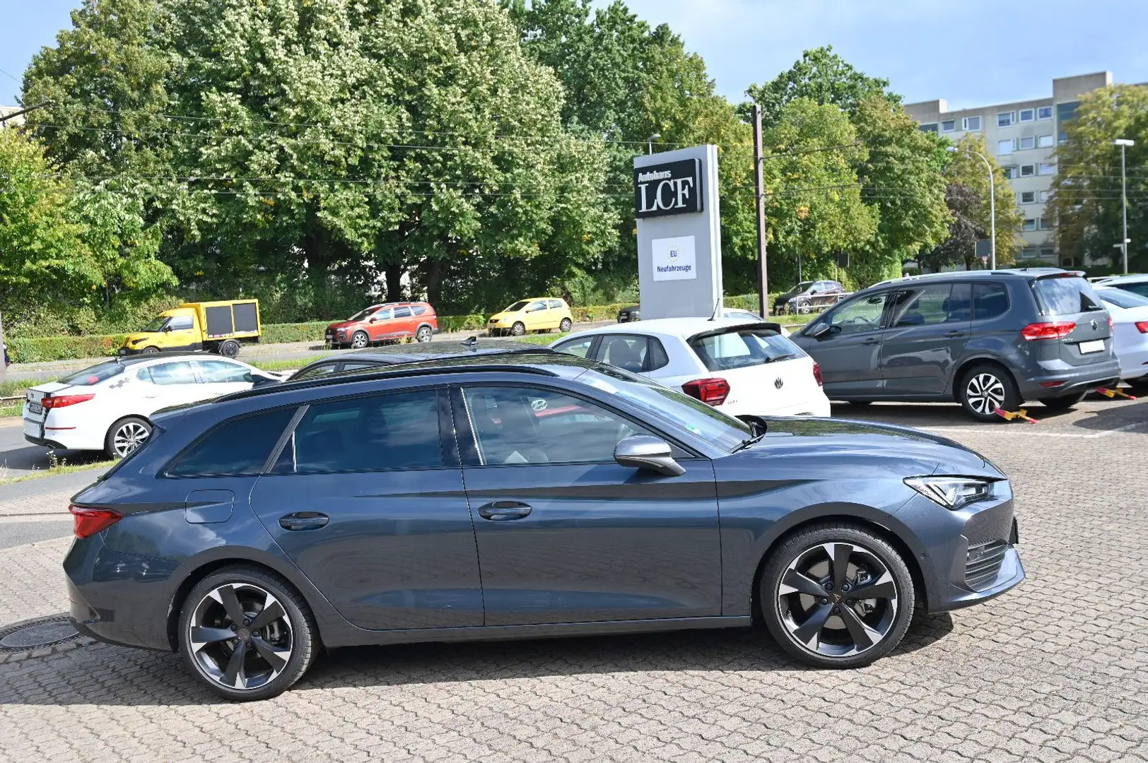 CUPRA Leon Sportstourer 1.4 e-Hybrid Navi Leder 4tkm Gris - 2