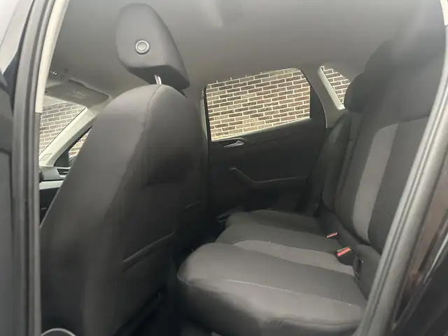 Volkswagen Polo view 18