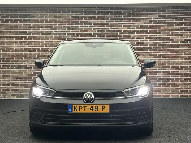 Volkswagen Polo view 5