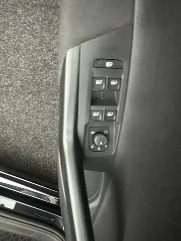 Volkswagen Polo view 23