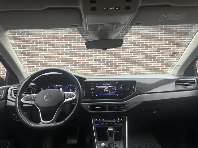 Volkswagen Polo view 11