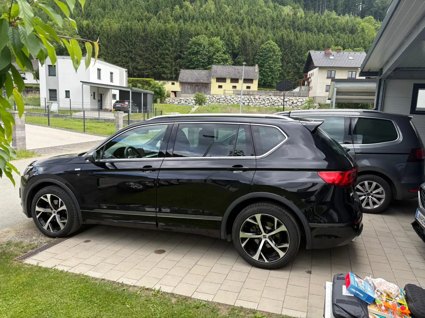SEAT Tarraco Tarraco 1,5 TSI ACT FR DSG FR Schwarz - 2