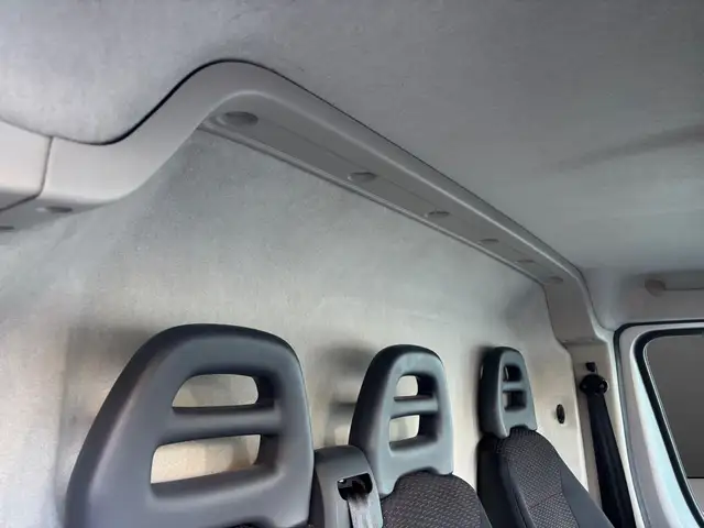 Peugeot Boxer view 9