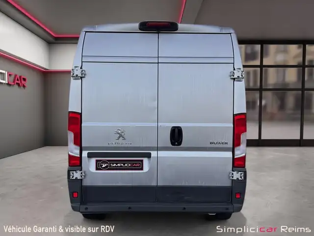 Peugeot Boxer view 6