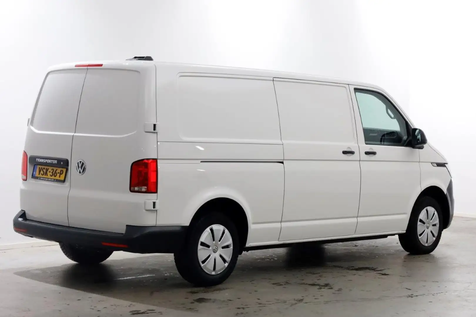 Volkswagen T6.1 Transporter 2.0 TDI 110pk Lang 2x Schuifdeur/Airco/Navi 12-202 Wit - 2