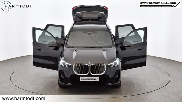 BMW Ix1 view 7