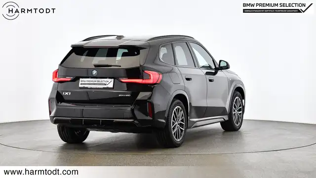 BMW Ix1 view 5