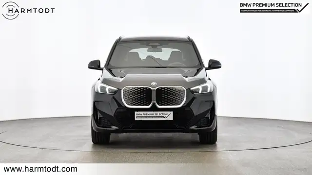 BMW Ix1 view 6