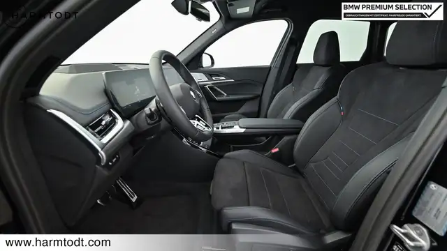 BMW Ix1 view 14