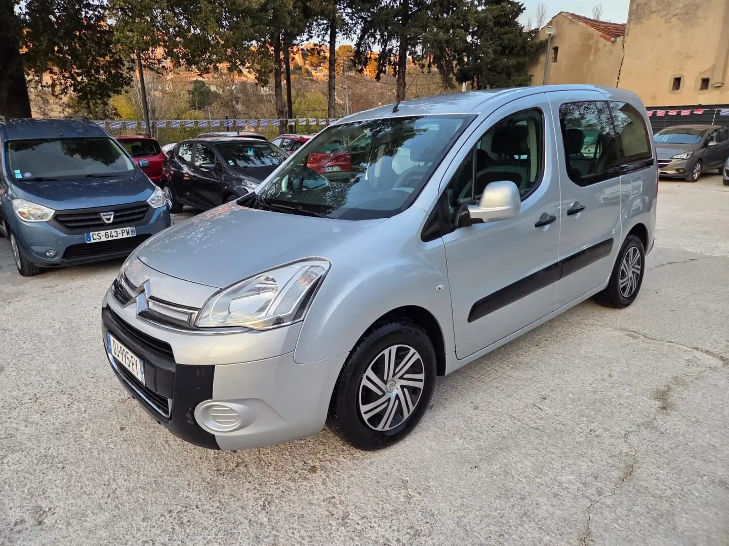 Citroen Berlingo XTR Plus Gris - 2