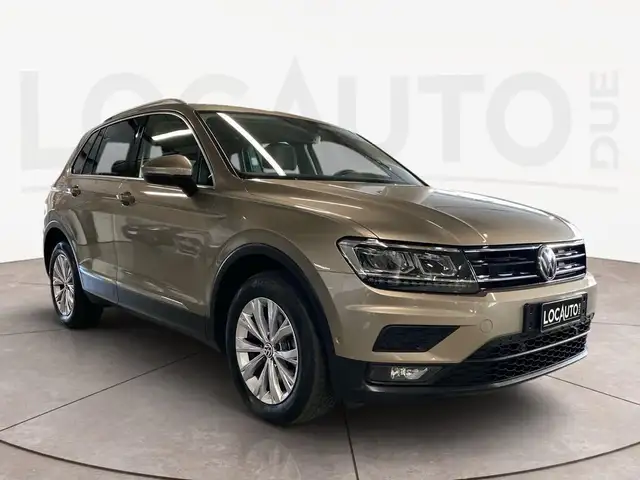 Volkswagen Tiguan view 19