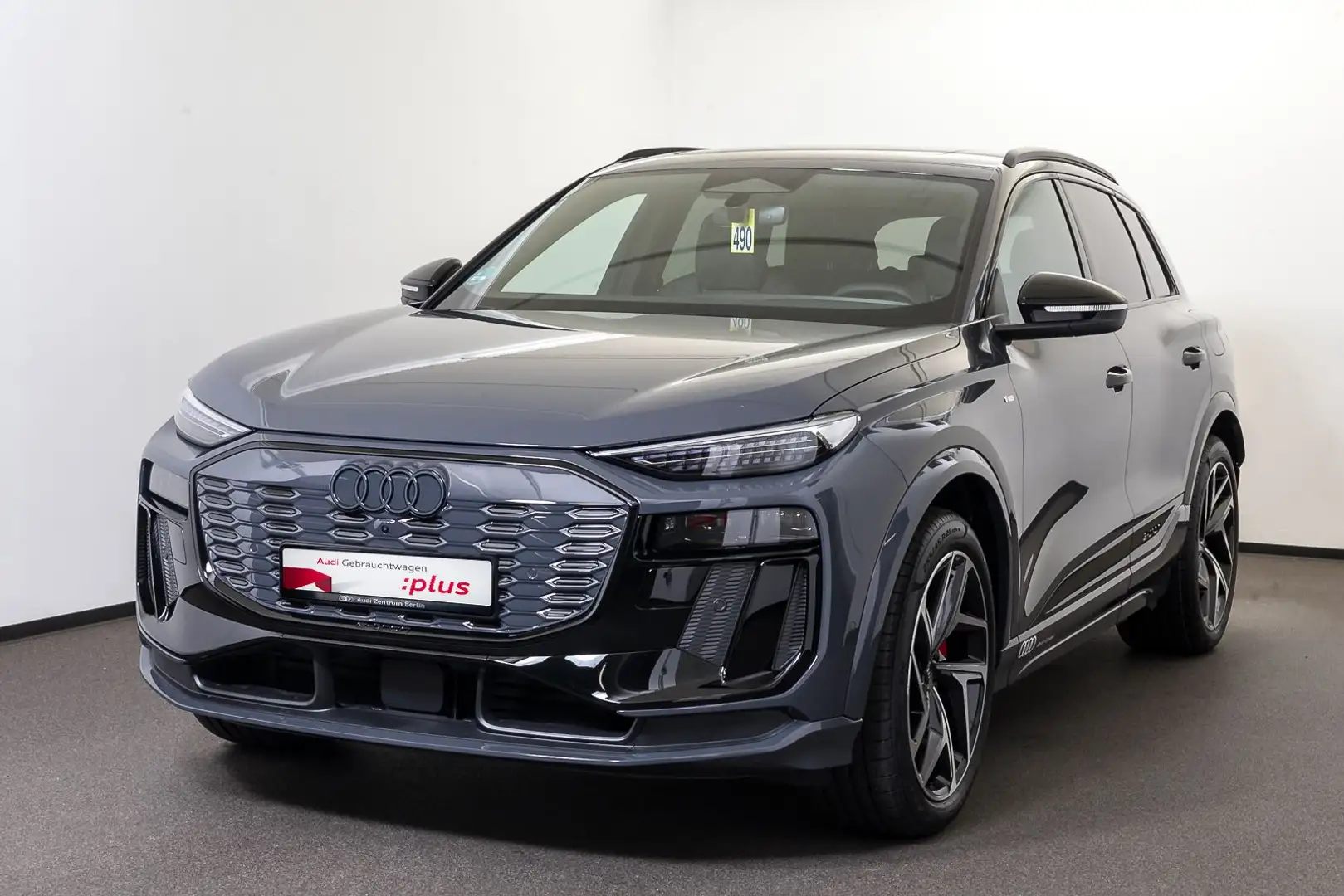 Audi Q6 quattro Grau - 2