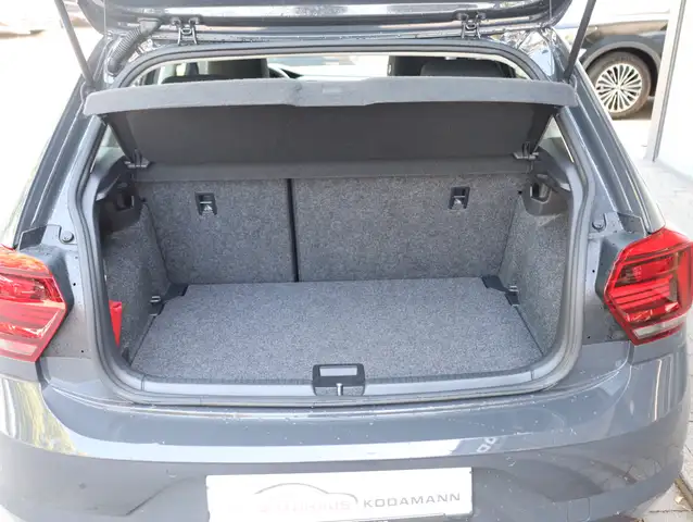 Volkswagen Polo view 11