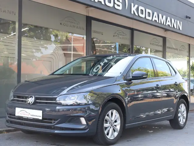 Volkswagen Polo view 6