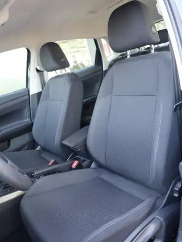 Volkswagen Polo view 12