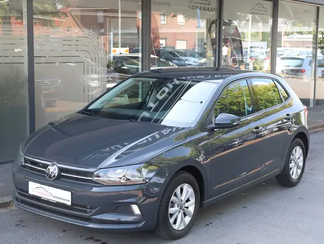 Volkswagen Polo view 5